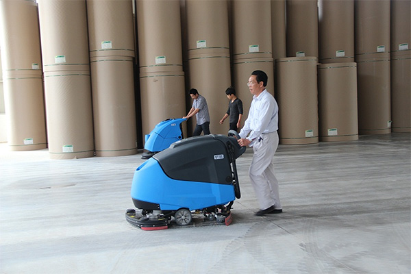 手推式洗地機(jī)、電動(dòng)洗地機(jī) 可口可樂(lè)案例